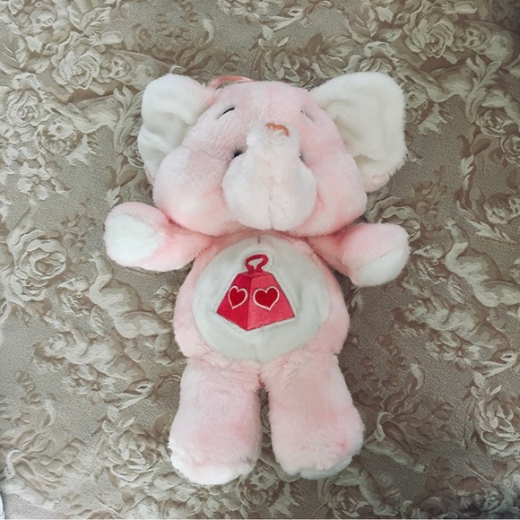 SOLD OUT ———- ORIGINAL 1984 CARE BEAR COUSIN LOTSA HEART ELEPHANT 13” Plush - Picture 4 of 14